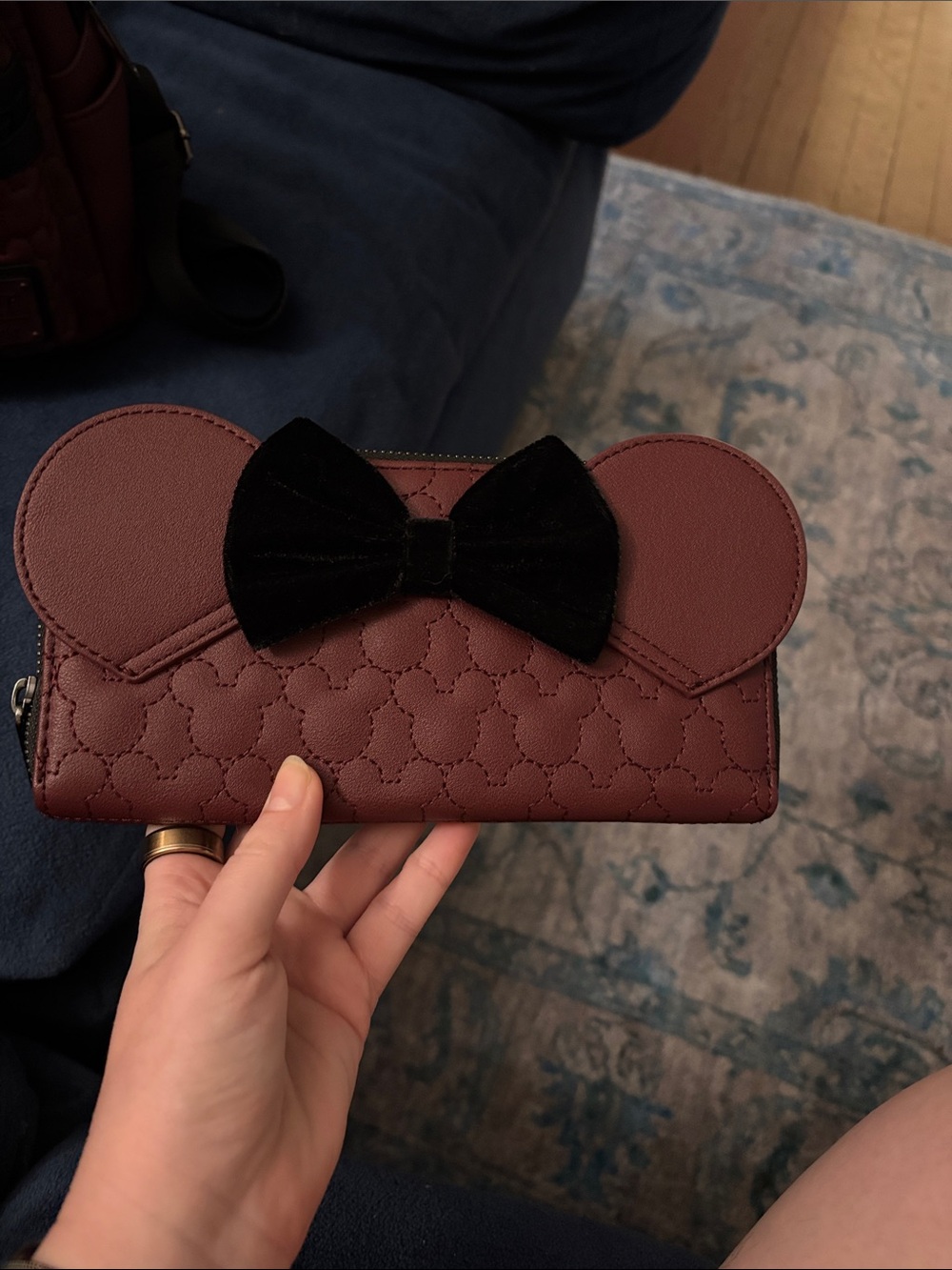 Loungefly Minnie Mouse Set - Picture 2 of 8
